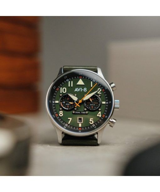 AVI-8 Hawker Hurricane Carey Dual Time Merville 그린 다이얼 쿼츠 AV-4088-02 남성용 시계