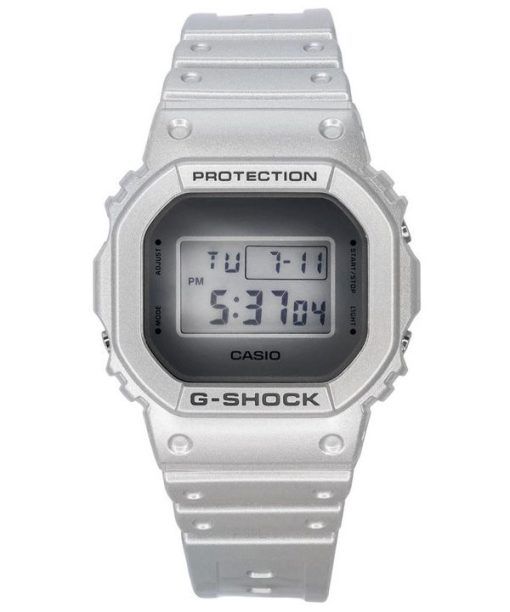 카시오 G-Shock Digital Forgotten Future Series 그레이 다이얼 쿼츠 DW-5600FF-8 200M 남성용 시계