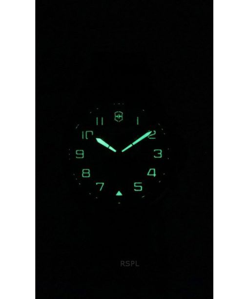 Victorinox Swiss Army Fieldforce Sport 크로노그래프 고무 스트랩 블랙 다이얼 쿼츠 241889 100M 남성용 시계